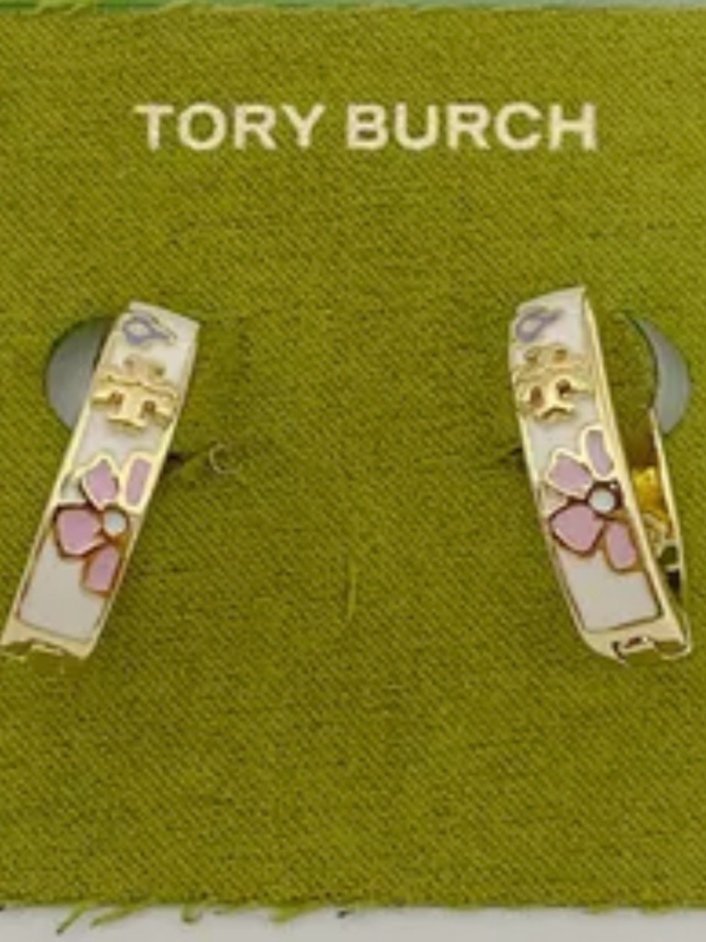 NWT Tory Burch Gold-Tone Pink and White Enamel Floral Hoop Earrings .75”